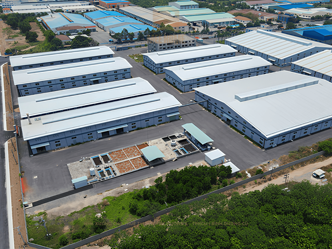 NHÀ XƯỞNG CHO THUÊ TẠI KCN VIỆT HƯƠNG 2 – TPHCM | BÌNH DƯƠNG CŨ 4 NHÀ XƯỞNG CHO THUÊ TẠI KCN VIỆT HƯƠNG 2 – TPHCM | BÌNH DƯƠNG CŨ